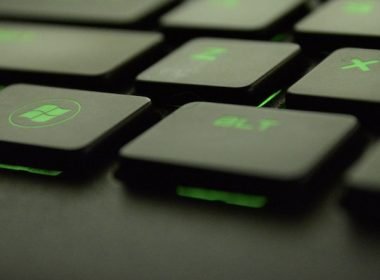 PowerShell vs Command Prompt